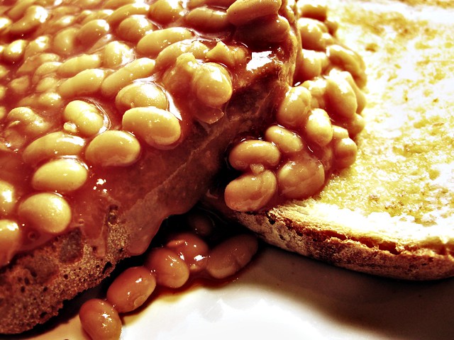 snacks for footballers beans on toast