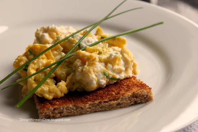 snacks for footballers scrambled eggs on toast